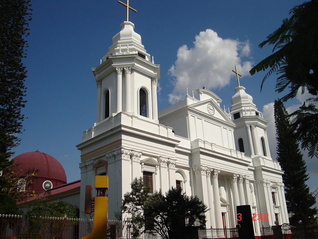 Hotel Santamaria Airport North / Alajuela Downtown المظهر الخارجي الصورة